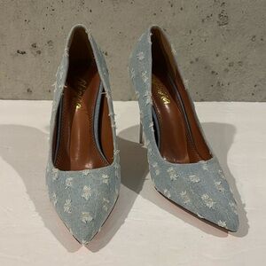 Liliana Light Blue Denim Pointed Toe Stiletto Heels - Size 10